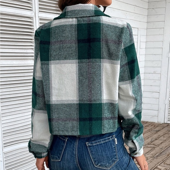 Jacket 💚 - Picture 3 of 5